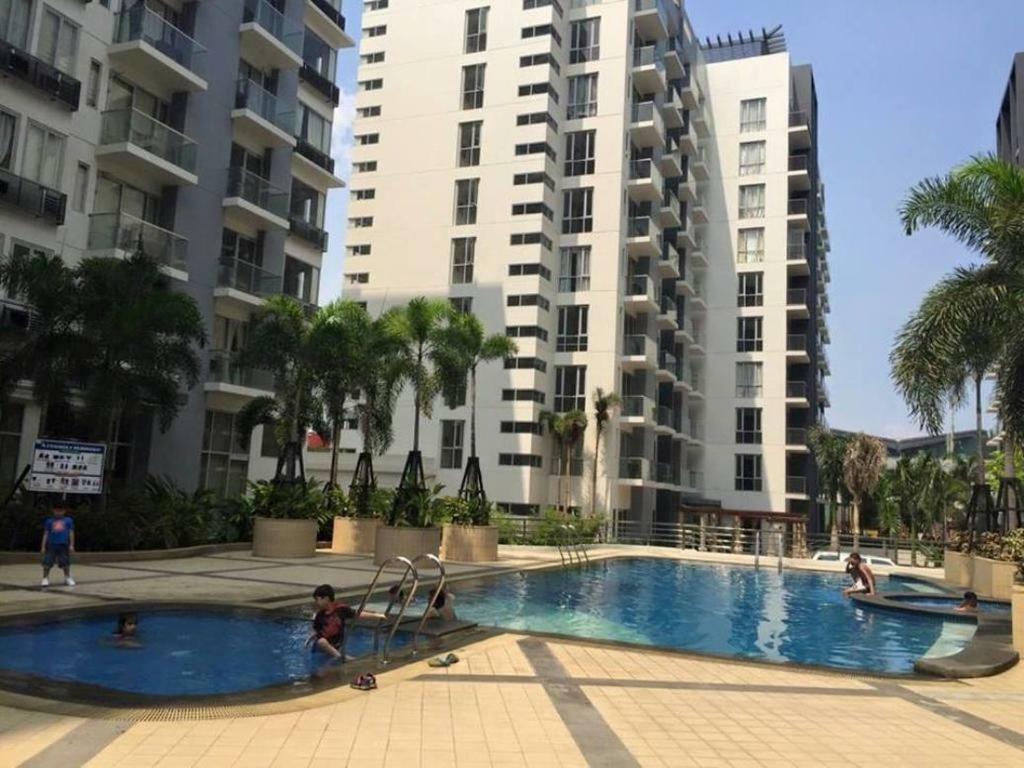 One Palm Tree Villas 마닐라 외부 사진